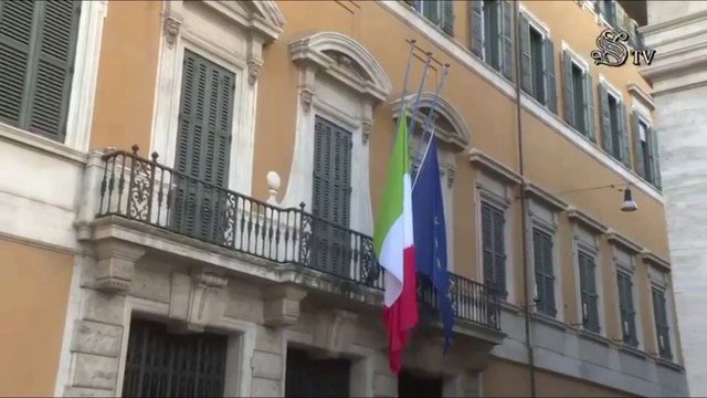 Papa Francesco, in Senato bandiere a mezz'asta in segno di lutto