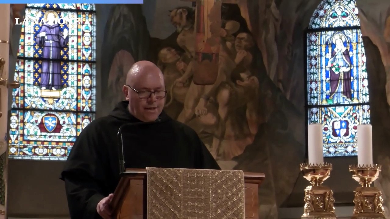 Il canto del Regina Coeli della comunità francescana dei frati del Sacro Convento di San Francesco in Assisi dopo la morte del Papa