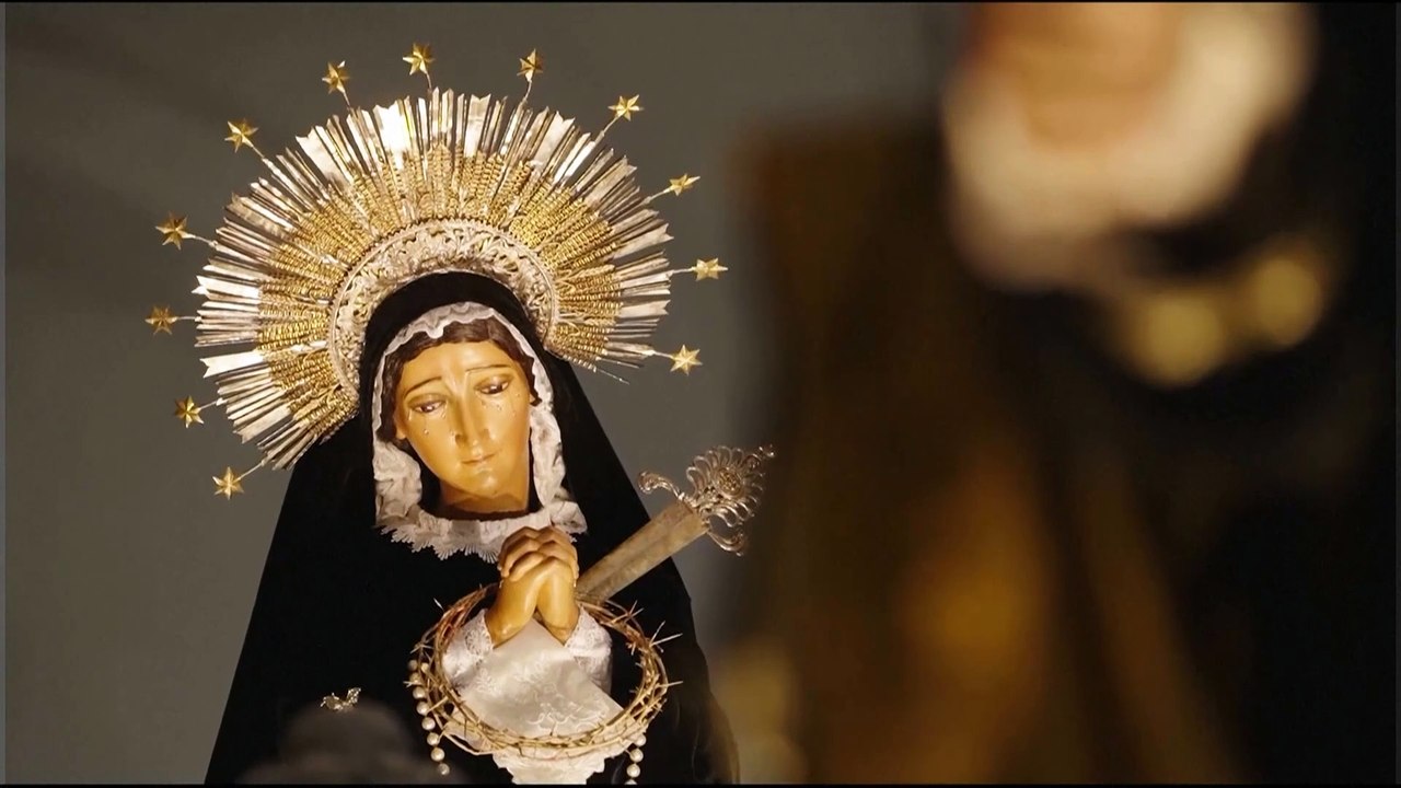 Mulheres católicas lideram procissão solene da Semana Santa em Antígua