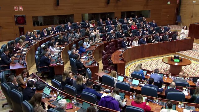 Ayuso respalda la llegada de la F1 a Madrid y asegura que costará menos que «el destrozo» del PSOE en el Parador de Teruel