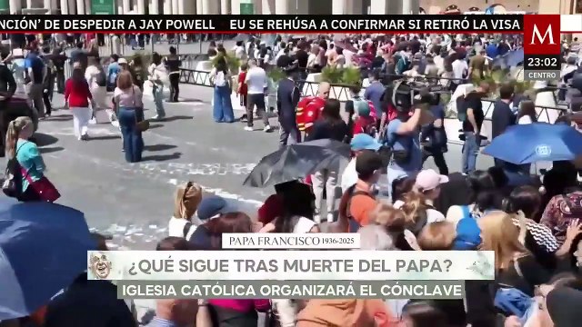 Fieles hacen largas filas para despedirse del Papa Francisco en el Vaticano
