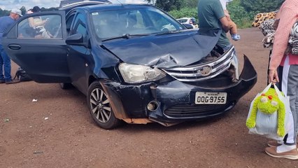 Etios e Creta colidem na BR-369, na rotatória do Núcleo Industrial Cataratas