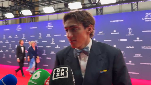 Duplantis en los Premios Laureus 2025