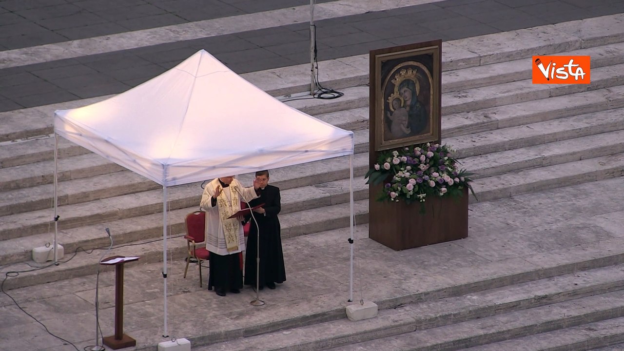 Rosario in suffragio di Papa Francesco, preghiera finale per il pontefice del cardinale Gambetti