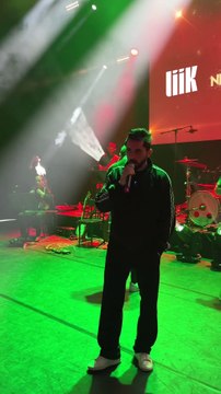 Immersion avec Amine Babylone ! Des répétitions aux coulisses de One Night in Algeria à l’Olympia, il se confie sur la fierté de représenter l’Algérie sur cette scène mythique. Un concert où le spectacle est aussi dans la salle !