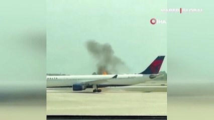 ABD'de yolcu uçağının motoru alev aldı: 282 yolcu tahliye edildi