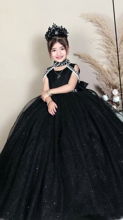 Grils frock barbei design