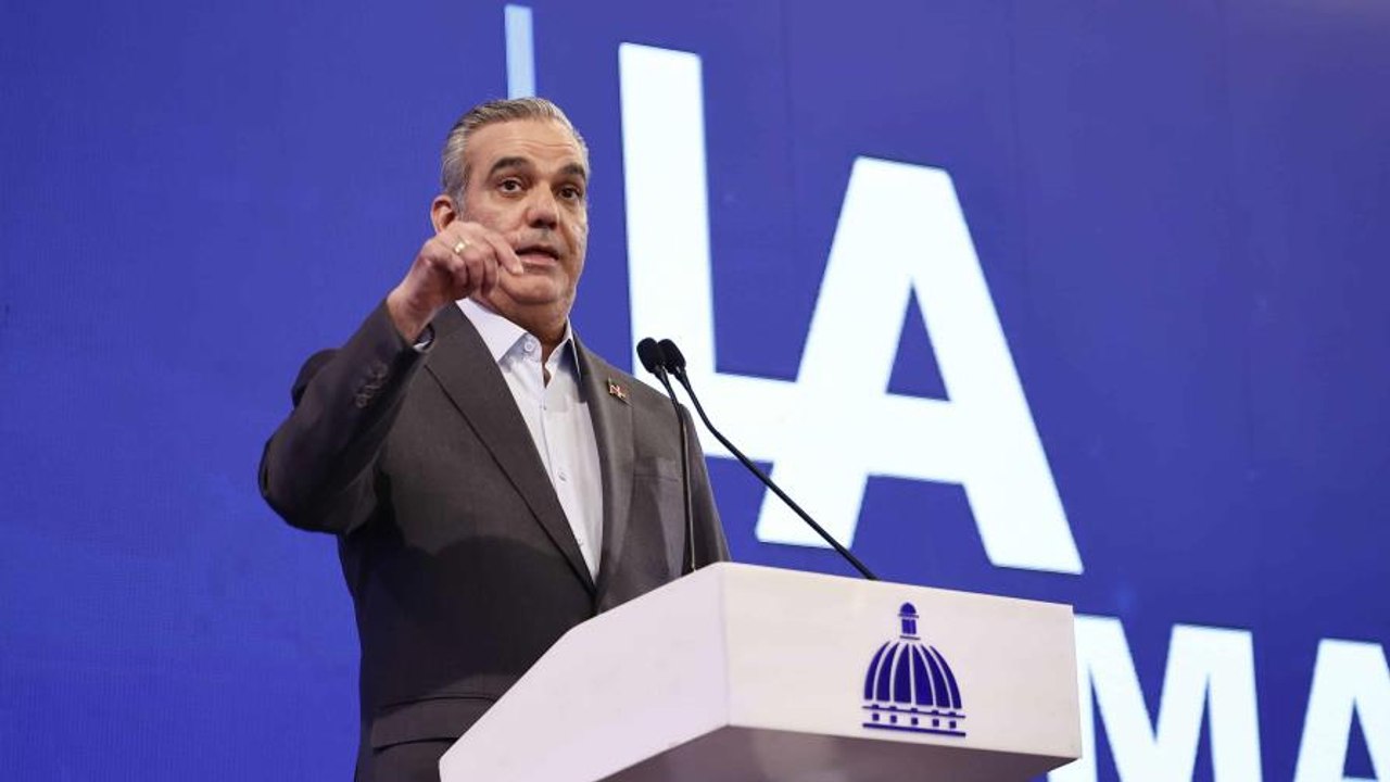 Abinader sobre regidor del PRM acusado de narcotráfico: "Todo el mundo tiene que enfrentar la ley"