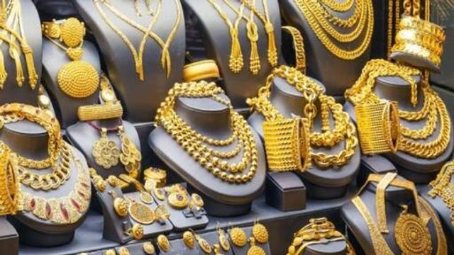 gold price today latest rates first time one lakh per 10 gram gold