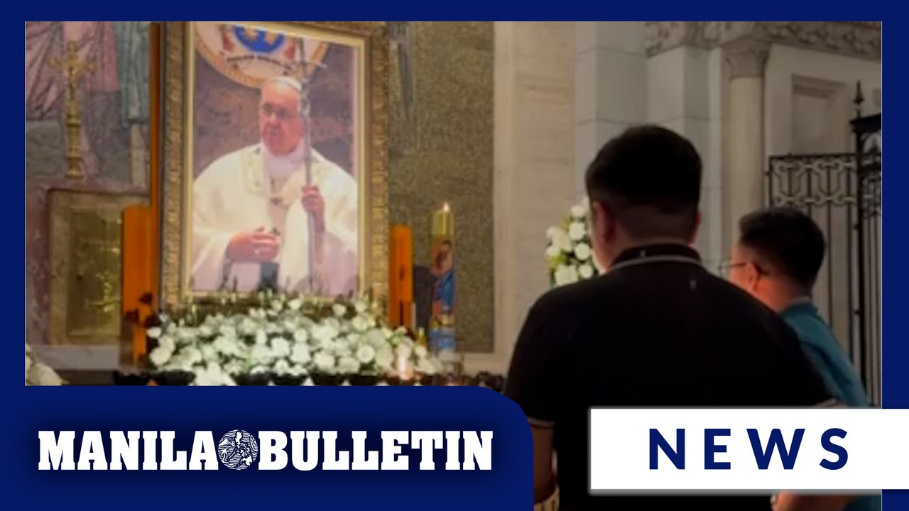 Catholic devotees offer prayers for Pope Francis
