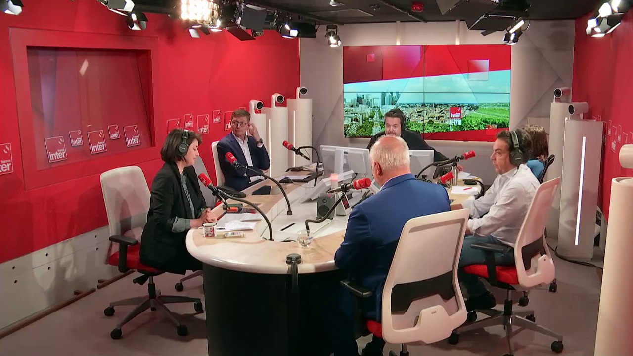 Éric-Emmanuel Schmitt : "Le pape François est un grand pape empêché et grand parce qu'empêché"