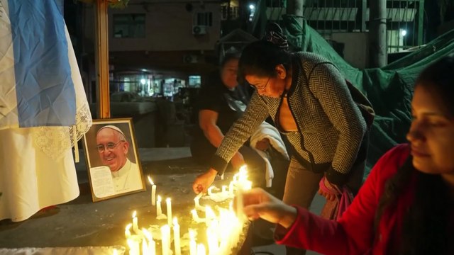 NO COMMENT: Los argentinos rinden homenaje al Papa Francisco en su ciudad natal, Buenos Aires