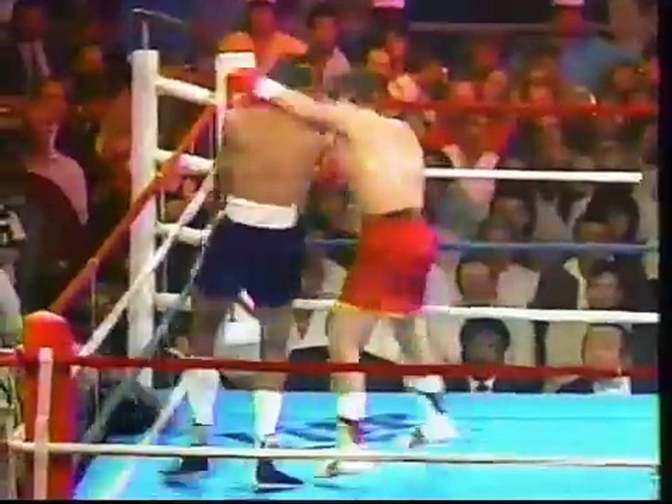 Julio Cesar Chavez vs Rodolfo Aguilar - HBO 4-16-88