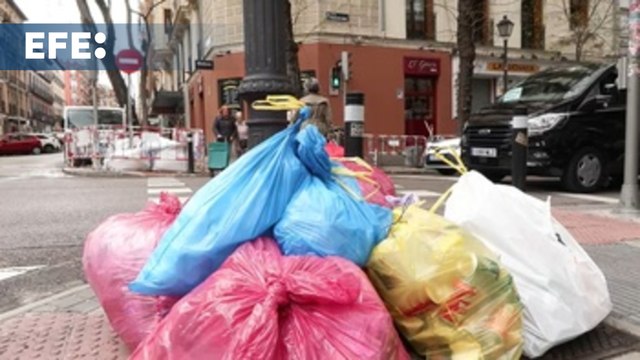 Huelga de recogida de basuras en Madrid, con mínimos del 50 %