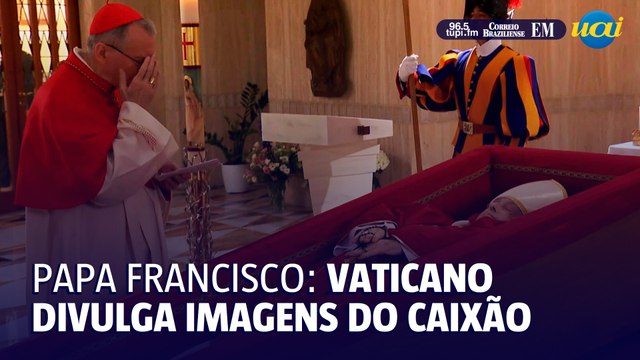 Imagens de papa Francisco no caixão são divulgadas: funeral será neste sábado