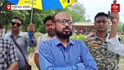 চাষের জমিতে ড্রোনের ব্যবহার শুরু মালদায়, দিশা দেখালেন কৃষক