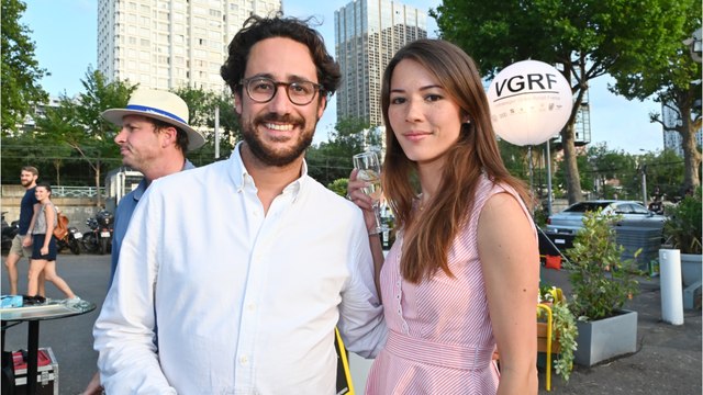 Émilie Broussouloux enceinte : sous le soleil, la femme de Thomas Hollande dévoile son ventre bien arrondi !