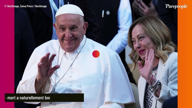 J'aurai eu l'honneur de... : Ce journaliste et ex-mari d'une animatrice populaire partage en vidéo ses derniers souvenirs avec le pape François