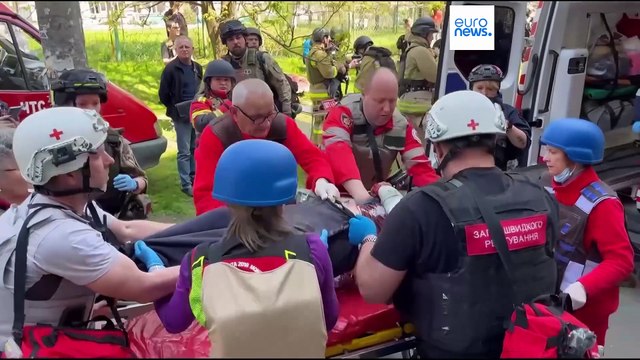 Удары РФ по Украине после пасхального перемирия : пострадали десятки людей, в том числе дети