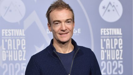 GALA VIDEO - Jonathan Lambert a fait des implants capillaire et il l’assume : “ On a libéré la parole sur ça !”