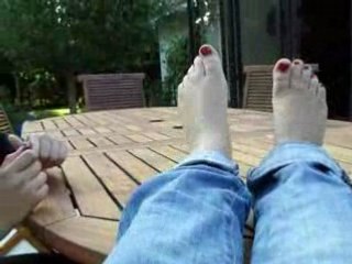 Mr et Mme Rouge aux ongles