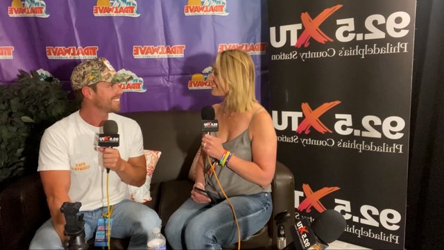 Dustin Lynch Backstage with Andie Summers at TidalWave Music Festival 2023