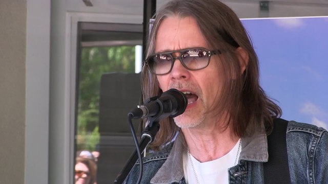 Myles Kennedy Performing Devil On The Wall For WDHA