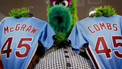 Tim McGraw & Luke Combs at Citizens Bank Park