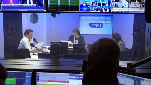 Attaques contre les prisons : Gérald Darmanin, Bruno Retailleau et François Bayrou à la prison de Saint-Quentin-Fallavier