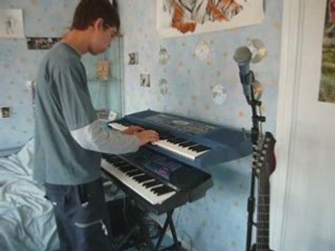 Quelque part Sherifa Luna