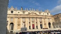 Le campane suonano a lutto in San Pietro per Papa Francesco