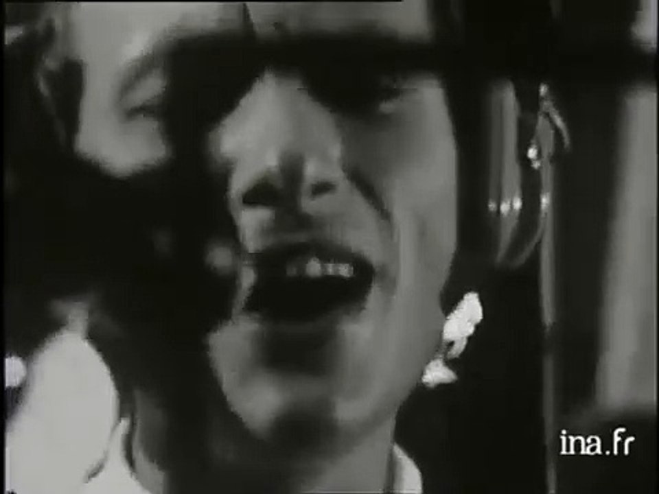 Johnny Hallyday – 18 Juin 1967 : “La Seule Vraie Musique” en Studio & “Aussi Dur Que du Bois” à Moto (Bouton Rouge – ORTF)