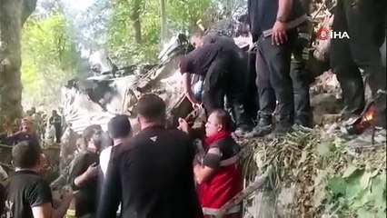 Freni patlayan hafriyat kamyonunun tozu dumana kattığı anlar kameraya yansıdı!