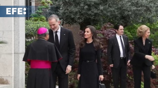 Los reyes encabezan la delegación española que asistirá al funeral por el papa Francisco