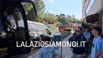 Lazio, l'arrivo della squadra in hotel a Genova