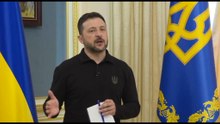 Ucraina, Zelensky: non riconosceremo l'occupazione russa della Crimea