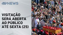 Fiéis fazem fila para velório do Papa Francisco
