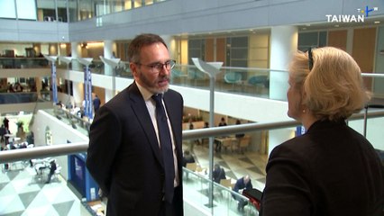 IMF Cuts Global Growth Forecast Amid Trade War