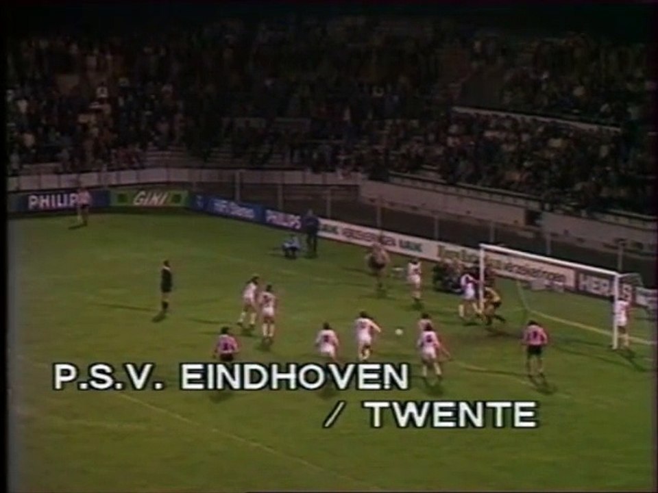 EINDHOVEN - TWENTE - 1981 - SAISON 1981/1982 -