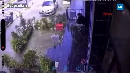 Eşyalar devrildi, insanlar sokaklara koştu; İstanbul'da korkutan deprem böyle görüntülendi!