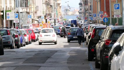 Smart parking in chiaroscuro