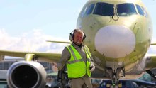 Dritter Prototyp des Superjet mit russischen Triebwerken absolviert erfolgreich seinen Erstflug
