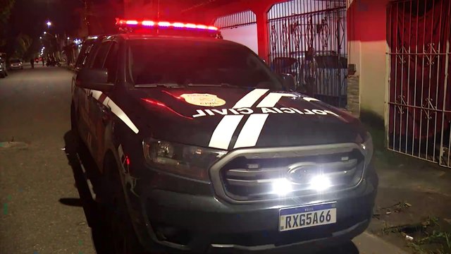 Ananindeua: encapuzados invadem empresa de ônibus, roubam funcionários e incendeiam ônibus