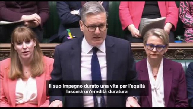 Il premier Gb Starmer rende omaggio al Papa: uomo straordinario
