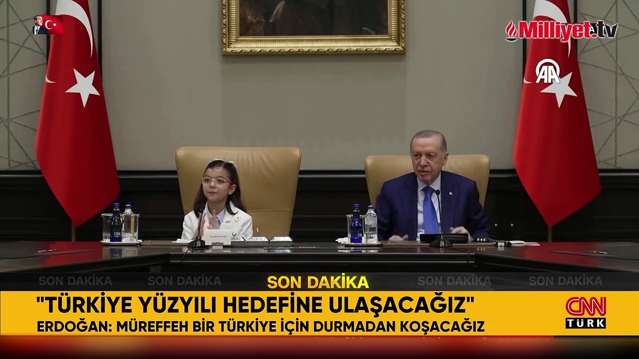 Cumhurbaşkanı Erdoğan çocukları kabul etti! 'Türkiye Yüzyılı hedefimize ulaşana kadar durmayacağız'