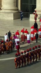Los restos del papa Francisco llegan a la Basílica de San Pedro