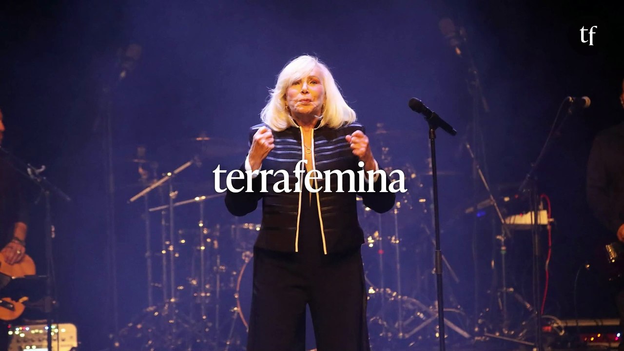 Elle a 78 ans, son compagnon en a 33 : cette chanteuse suscite la controverse à cause de cet écart d'âge "accepté dans l'autre sens"