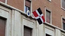 La bandera dominicana ondea frente al Vaticano en honor al Papa Francisco