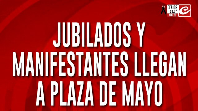 Marcha de los miércoles: jubilados entraron a la Catedral