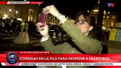 Corridas y tensión en San Pedro por la masiva despedida al papa Francisco